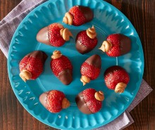 Peanut Butter Stuffed Strawberries