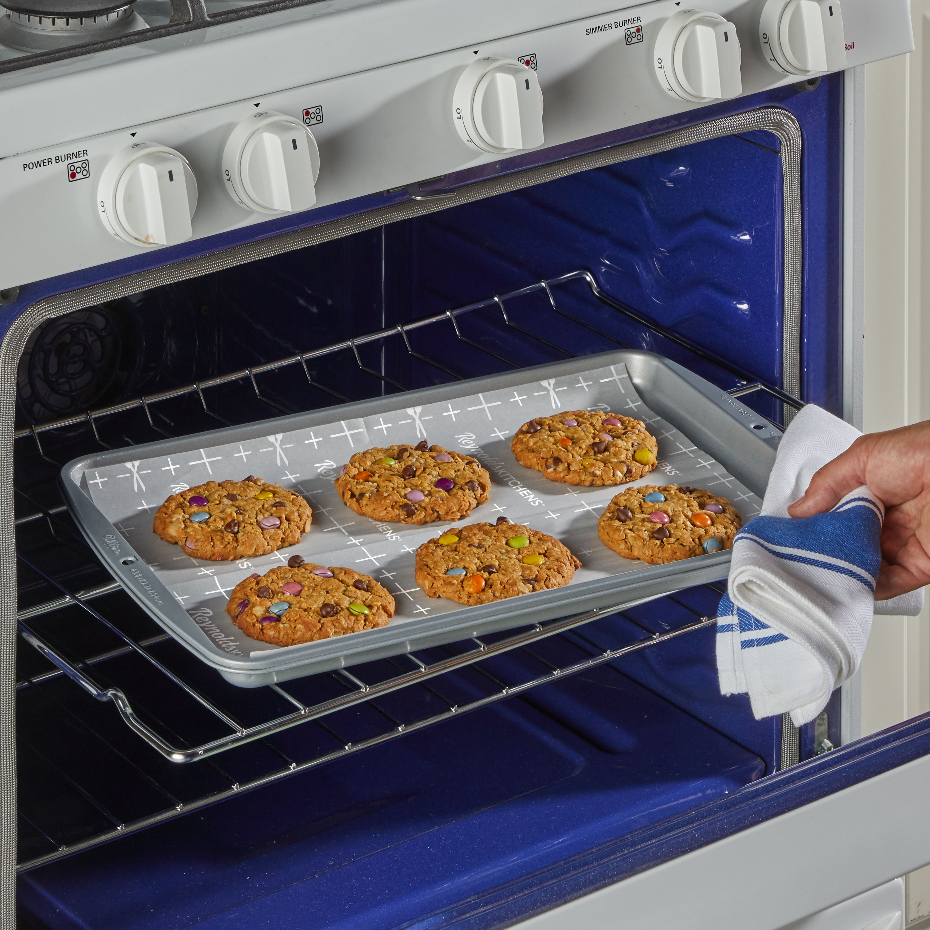 Can Wax Paper Go in the Microwave? Safety Tips Revealed Hujaifa